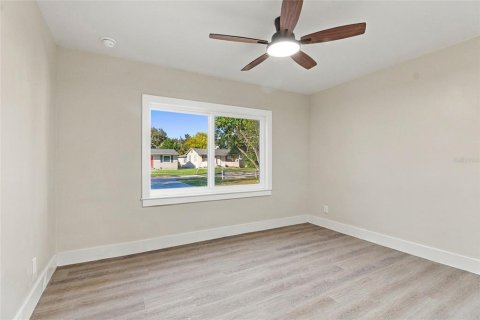 Villa ou maison à louer à Saint Petersburg, Floride: 3 chambres, 112.04 m2 № 2427129 - photo 18