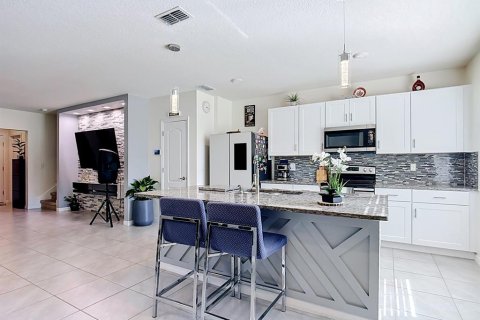 Touwnhouse à vendre à Kissimmee, Floride: 3 chambres, 150.87 m2 № 2433162 - photo 7