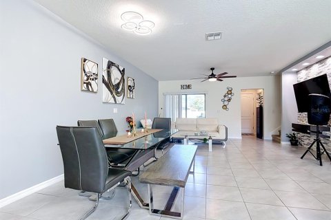 Touwnhouse à vendre à Kissimmee, Floride: 3 chambres, 150.87 m2 № 2433162 - photo 13