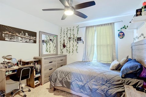 Touwnhouse à vendre à Kissimmee, Floride: 3 chambres, 150.87 m2 № 2433162 - photo 23