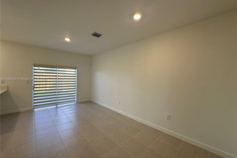 Adosado en venta en Homestead, Florida, 3 dormitorios, 137.77 m2 № 2014847 - foto 8
