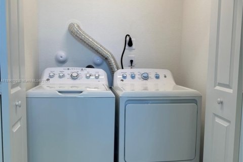 Adosado en venta en Homestead, Florida, 3 dormitorios, 137.77 m2 № 2014847 - foto 16