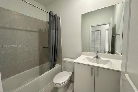Adosado en venta en Homestead, Florida, 3 dormitorios, 137.77 m2 № 2014847 - foto 18