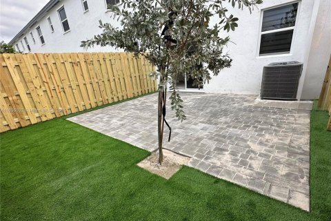 Adosado en venta en Homestead, Florida, 3 dormitorios, 137.77 m2 № 2014847 - foto 25