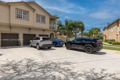 Copropriété à vendre à Miramar, Floride: 3 chambres, 131.64 m2 № 2153320 - photo 8