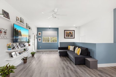 Copropriété à vendre à Miramar, Floride: 3 chambres, 131.64 m2 № 2153320 - photo 12