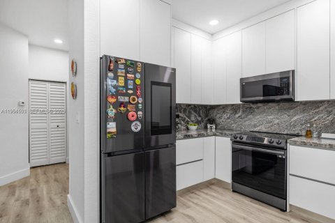 Copropriété à vendre à Miramar, Floride: 3 chambres, 131.64 m2 № 2153320 - photo 16