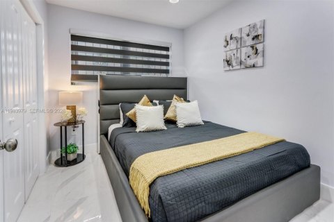 Снять в аренду виллу или дом в Хайалиа, Флорида 3 спальни, 186.55м2, № 2047171 - фото 8