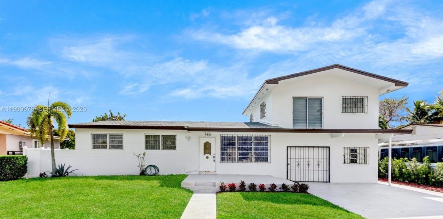 Дом в Хайалиа, Флорида 3 спальни, 186.55м2 № 2047171