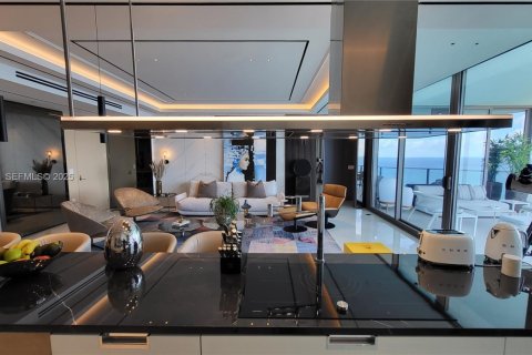 Купить кондоминиум в Санни-Айлс-Бич, Флорида 3 спальни, 198.53м2, № 1986382 - фото 7