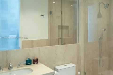 Купить кондоминиум в Санни-Айлс-Бич, Флорида 3 спальни, 198.53м2, № 1986382 - фото 23