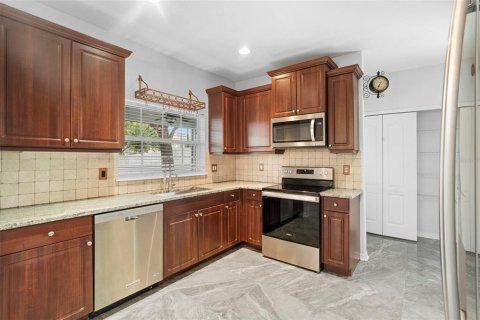 Купить виллу или дом в Дебари, Флорида 8 комнат, 245.45м2, № 1900446 - фото 11