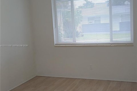 Appartement à louer à Hallandale Beach, Floride: 1 chambre № 2431296 - photo 6