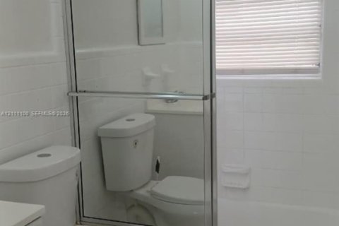 Appartement à louer à Hallandale Beach, Floride: 1 chambre № 2431296 - photo 5