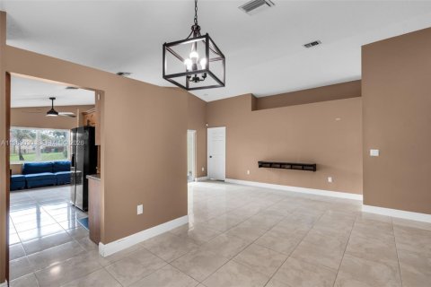 Купить виллу или дом в Дейви, Флорида 3 спальни, 138.05м2, № 2026889 - фото 8