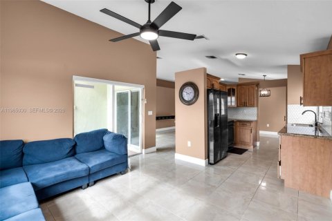 Купить виллу или дом в Дейви, Флорида 3 спальни, 138.05м2, № 2026889 - фото 14