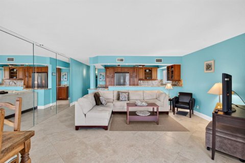 Condo in Deerfield Beach, Florida, 2 bedrooms  № 2389904 - photo 28