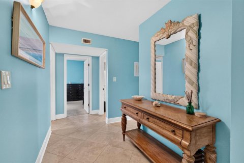 Condo in Deerfield Beach, Florida, 2 bedrooms  № 2389904 - photo 17
