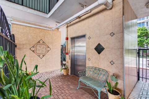Condo in Deerfield Beach, Florida, 2 bedrooms  № 2389904 - photo 3