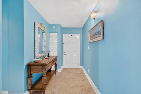 Condo in Deerfield Beach, Florida, 2 bedrooms  № 2389904 - photo 16
