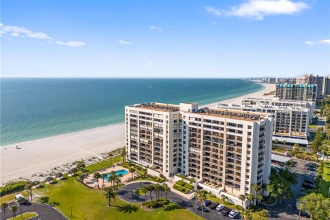 Condo in Clearwater, Florida, 2 bedrooms  № 2131273 - photo 2