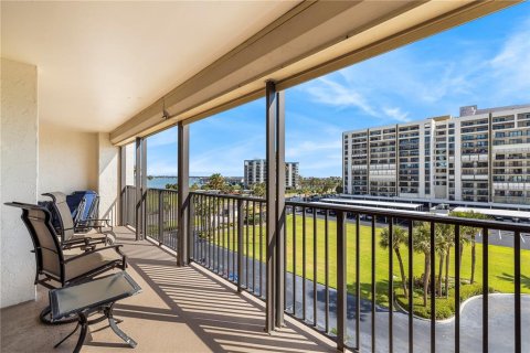 Condo in Clearwater, Florida, 2 bedrooms  № 2131273 - photo 26
