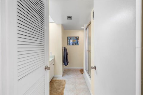Condo in Clearwater, Florida, 2 bedrooms  № 2131273 - photo 30
