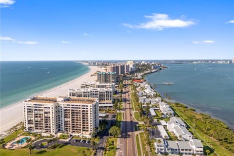 Condo in Clearwater, Florida, 2 bedrooms  № 2131273 - photo 8