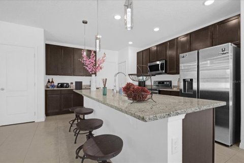 Villa ou maison à vendre à Kissimmee, Floride: 4 chambres, 182.09 m2 № 2212518 - photo 5
