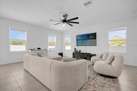 Villa ou maison à vendre à Kissimmee, Floride: 4 chambres, 182.09 m2 № 2212518 - photo 2