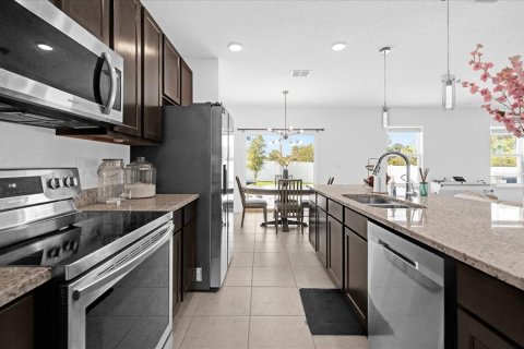 Villa ou maison à vendre à Kissimmee, Floride: 4 chambres, 182.09 m2 № 2212518 - photo 7