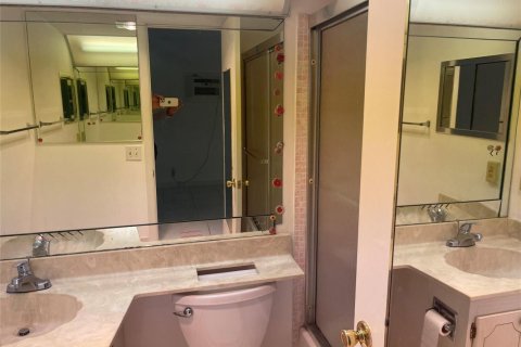 Купить кондоминиум в Дирфилд-Бич, Флорида 3 комнаты, 65.77м2, № 2260745 - фото 13
