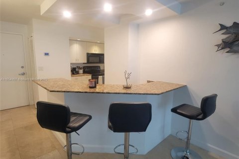 Купить кондоминиум в Майами-Бич, Флорида 1 спальня, 74.88м2, № 1960666 - фото 14