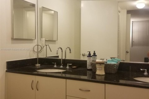 Купить кондоминиум в Майами-Бич, Флорида 1 спальня, 74.88м2, № 1960666 - фото 19