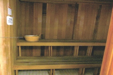 Купить кондоминиум в Майами-Бич, Флорида 1 спальня, 74.88м2, № 1960666 - фото 26