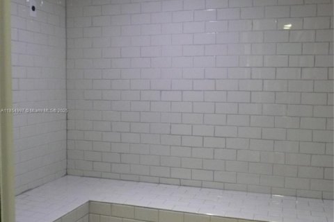 Купить кондоминиум в Майами-Бич, Флорида 1 спальня, 74.88м2, № 1960666 - фото 27