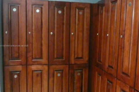 Купить кондоминиум в Майами-Бич, Флорида 1 спальня, 74.88м2, № 1960666 - фото 25