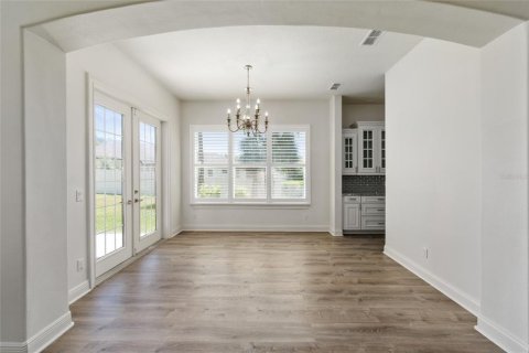 Casa en venta en Ocala, Florida, 6 dormitorios, 379.69 m2 № 1626648 - foto 6