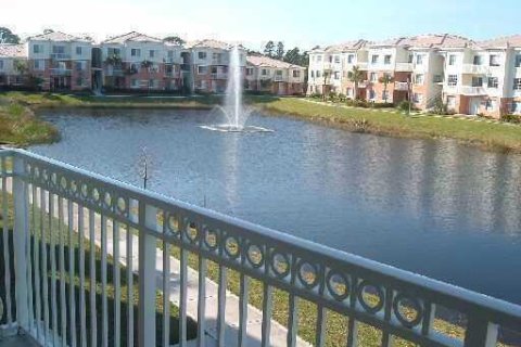 Condo in Palm Beach Gardens, Florida, 2 bedrooms  № 2178444