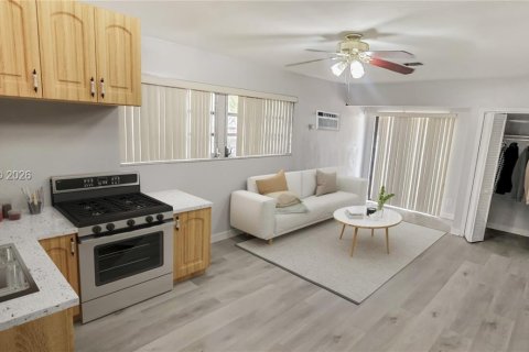 Commercial property in Hollywood, Florida 1 bedroom, 37.16 sq.m. № 2073393 - photo 4