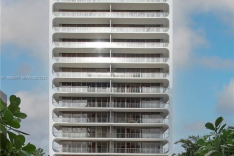 Купить кондоминиум в Майами, Флорида 1 спальня, 61.32м2, № 2090860 - фото 21