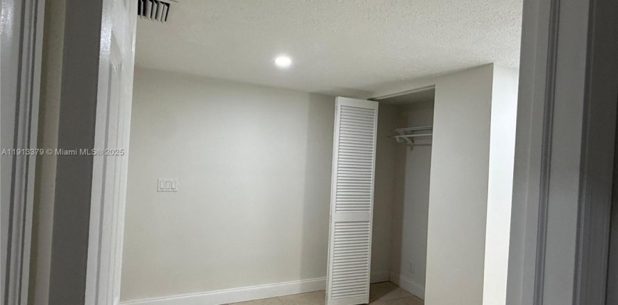 Villa ou maison à Delray Beach, Floride 4 chambres, 124.12 m2 № 1971186