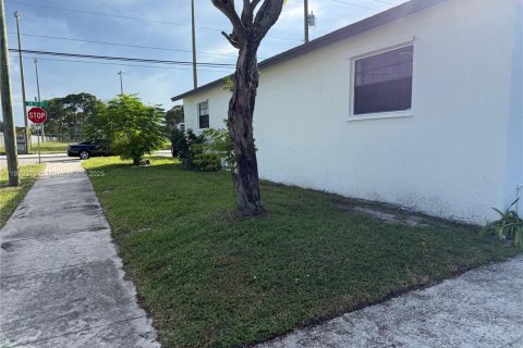Villa ou maison à louer à Delray Beach, Floride: 4 chambres, 124.12 m2 № 1971186 - photo 20