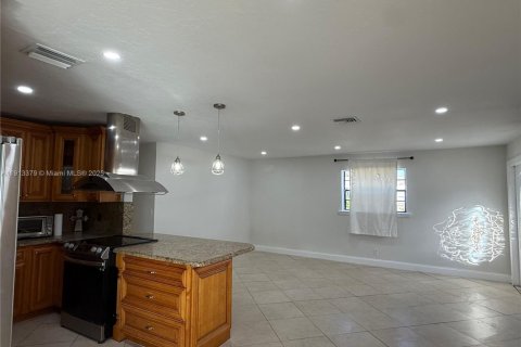 Villa ou maison à louer à Delray Beach, Floride: 4 chambres, 124.12 m2 № 1971186 - photo 5