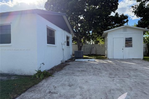 Villa ou maison à louer à Delray Beach, Floride: 4 chambres, 124.12 m2 № 1971186 - photo 12
