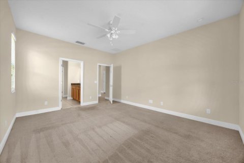 House in Winter Garden, Florida 4 bedrooms, 238.67 sq.m. № 1735252 - photo 30