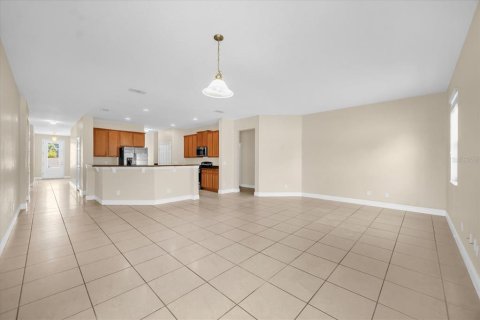 House in Winter Garden, Florida 4 bedrooms, 238.67 sq.m. № 1735252 - photo 6