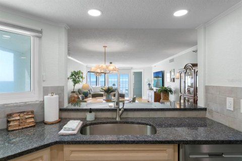 Condominio en venta en Redington Beach, Florida, 3 dormitorios, 153.29 m2 № 2213113 - foto 24