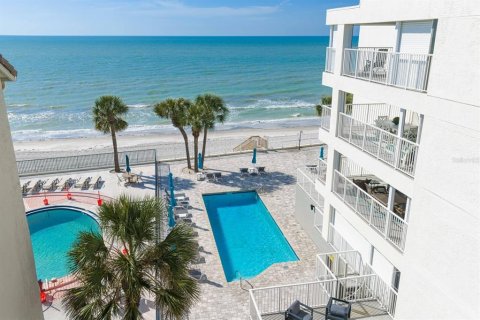 Condominio en venta en Redington Beach, Florida, 3 dormitorios, 153.29 m2 № 2213113 - foto 5