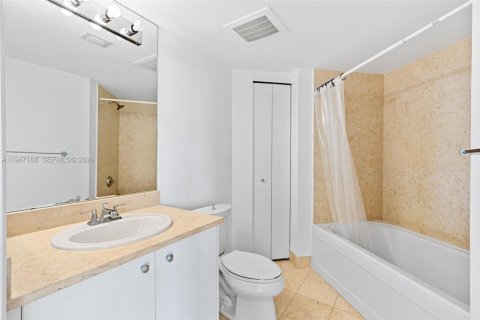 Купить кондоминиум в Авентура, Флорида 3 спальни, 148.64м2, № 2088997 - фото 16